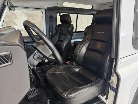 LAND ROVER Defender 90 2.4 4X4 TURBO, Foto 10