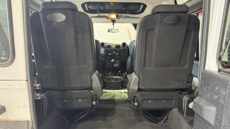 LAND ROVER Defender 90 2.4 4X4 TURBO, Foto 12