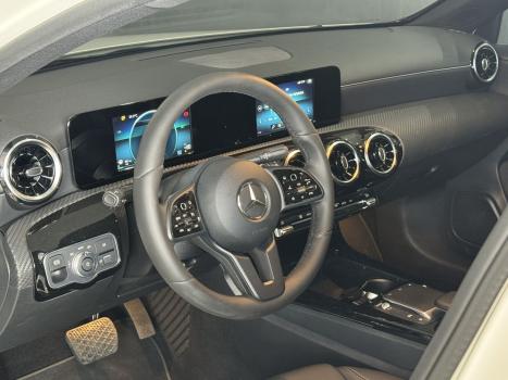MERCEDES-BENZ A 200 Sedan 1.3 16V 4P CGI STYLE 7G-TRONIC DCT AUTOMTICO, Foto 8