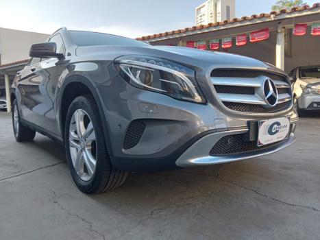 MERCEDES-BENZ GLA 200 1.6 16V 4P CGI VISION TURBO AUTOMTICO, Foto 2