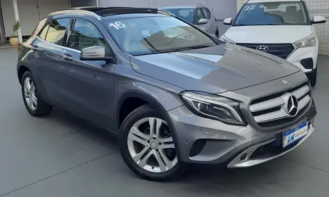 MERCEDES-BENZ GLA 200 1.6 16V 4P FLEX CGI ENDURO TURBO AUTOMTICO, Foto 2