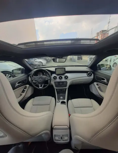 MERCEDES-BENZ GLA 200 1.6 16V 4P FLEX CGI ENDURO TURBO AUTOMTICO, Foto 7