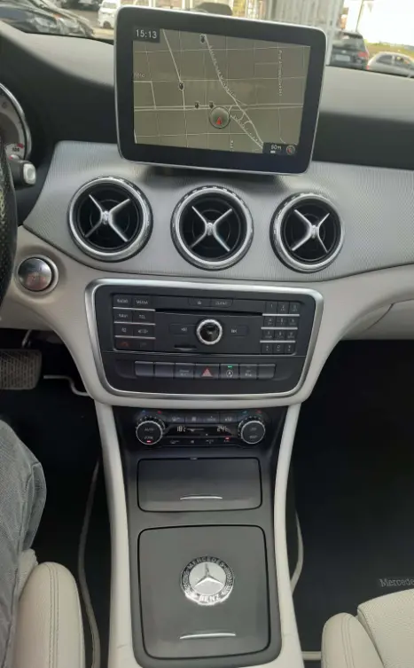 MERCEDES-BENZ GLA 200 1.6 16V 4P FLEX CGI ENDURO TURBO AUTOMTICO, Foto 11