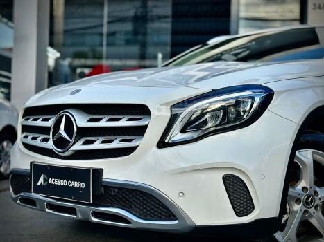 MERCEDES-BENZ GLA 200 1.6 16V 4P CGI ADVANCE TURBO AUTOMTICO, Foto 2