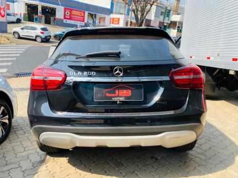 MERCEDES-BENZ GLA 200 , Foto 4
