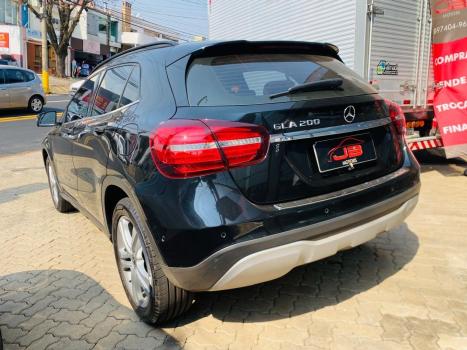 MERCEDES-BENZ GLA 200 , Foto 5