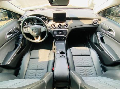 MERCEDES-BENZ GLA 200 , Foto 7
