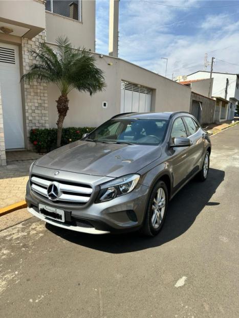 MERCEDES-BENZ GLA 200 1.6 16V 4P CGI ADVANCE TURBO AUTOMTICO, Foto 4