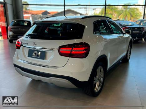 MERCEDES-BENZ GLA 200 1.6 16V 4P FLEX CGI STYLE TURBO AUTOMTICO, Foto 4
