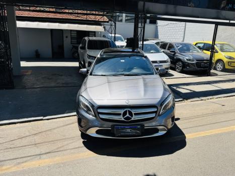 MERCEDES-BENZ GLA 200 1.6 16V 4P FLEX CGI VISION TURBO AUTOMTICO, Foto 4