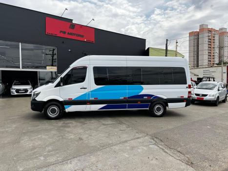 MERCEDES-BENZ Sprinter 2.2 3P 415 CDI VAN TETO ALTO, Foto 4
