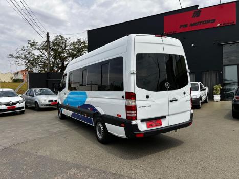 MERCEDES-BENZ Sprinter 2.2 3P 415 CDI VAN TETO ALTO, Foto 5