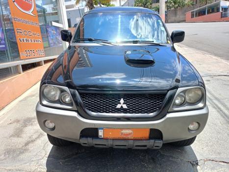 MITSUBISHI L 200 Outdoor 2.5 HPE 4X4 CABINE DUPLA TURBO DIESEL INTERCOOLER AUTOMTICO, Foto 3