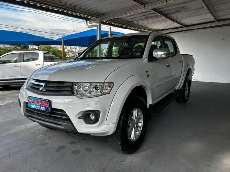 MITSUBISHI L 200 Triton 3.2 16V HPE 4X4 CABINE DUPLA TURBO DIESEL INTERCOOLER AUTOMTICO, Foto 3