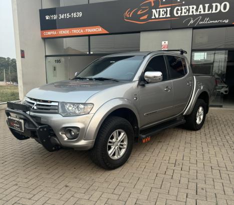 MITSUBISHI L 200 Triton 3.2 16V HPE 4X4 CABINE DUPLA TURBO DIESEL INTERCOOLER AUTOMTICO, Foto 3