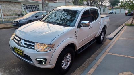 MITSUBISHI L 200 Triton 3.5 V6 HPE 4X4 FLEX CABINE DUPLA AUTOMTICO, Foto 3