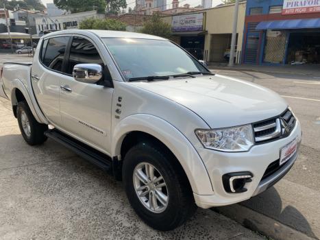 MITSUBISHI L 200 Triton 3.5 V6 HPE 4X4 FLEX CABINE DUPLA AUTOMTICO, Foto 4