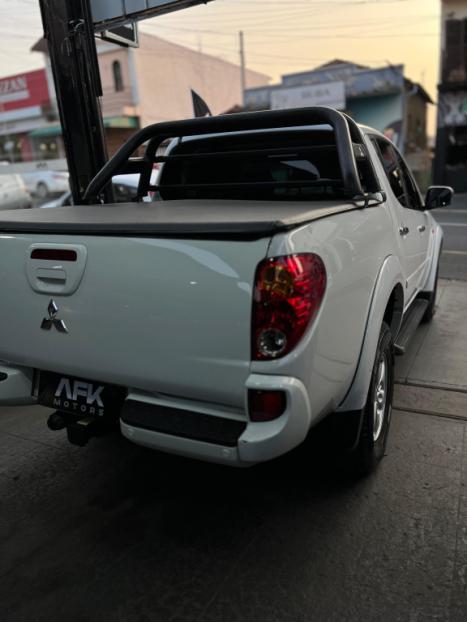 MITSUBISHI L 200 Triton 2.4 16V SPORT HPE MOTORSPORTS 4X4 CABINE DUPLA TURBO DIESEL AUTOMTICO, Foto 6