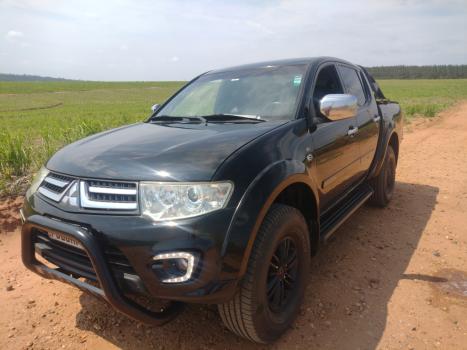 MITSUBISHI L 200 Triton 3.2 16V HPE 4X4 CABINE DUPLA TURBO DIESEL INTERCOOLER, Foto 2