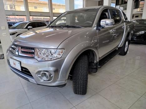 MITSUBISHI L 200 Triton 2.4 16V FLEX HLS CHROME CABINE DUPLA, Foto 3