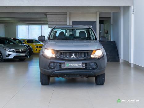 MITSUBISHI L 200 Triton 2.4 16V SPORT GLX 4X4 CABINE DUPLA TURBO DIESEL, Foto 2