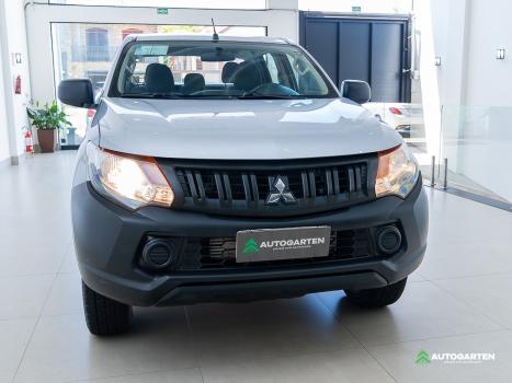 MITSUBISHI L 200 Triton 2.4 16V SPORT GLX 4X4 CABINE DUPLA TURBO DIESEL, Foto 15