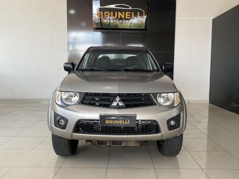 MITSUBISHI L 200 Triton 2.4 16V FLEX HLS CABINE DUPLA, Foto 2