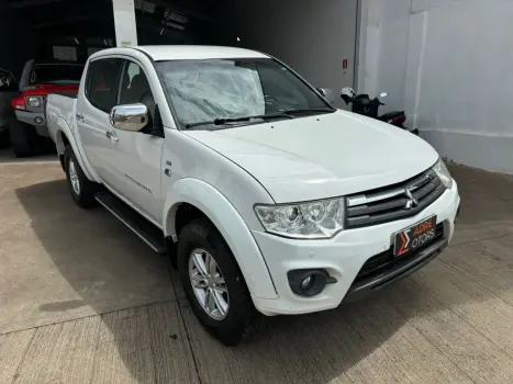 MITSUBISHI L 200 Triton 3.2 16V HPE 4X4 CABINE DUPLA TURBO DIESEL INTERCOOLER AUTOMTICO, Foto 3