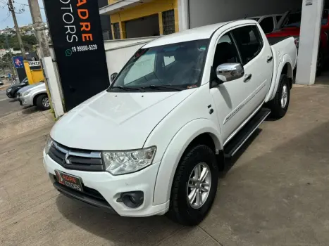 MITSUBISHI L 200 Triton 3.2 16V HPE 4X4 CABINE DUPLA TURBO DIESEL INTERCOOLER AUTOMTICO, Foto 4