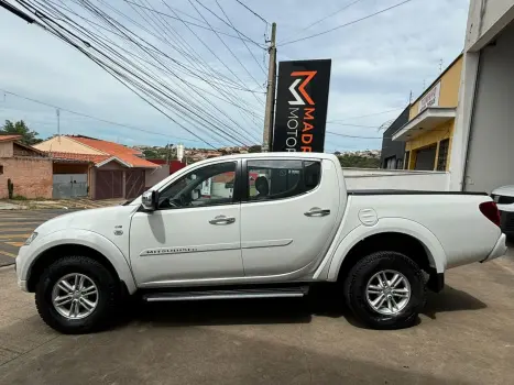 MITSUBISHI L 200 Triton 3.2 16V HPE 4X4 CABINE DUPLA TURBO DIESEL INTERCOOLER AUTOMTICO, Foto 8