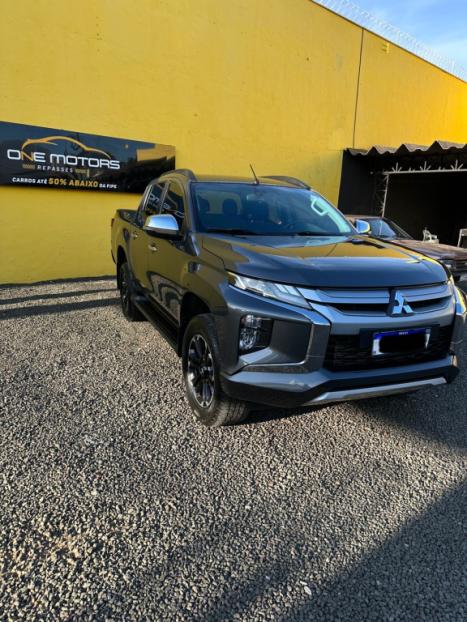 MITSUBISHI L 200 Triton 2.4 16V SPORT HPE 4X4 CABINE DUPLA TURBO DIESEL AUTOMTICO, Foto 5