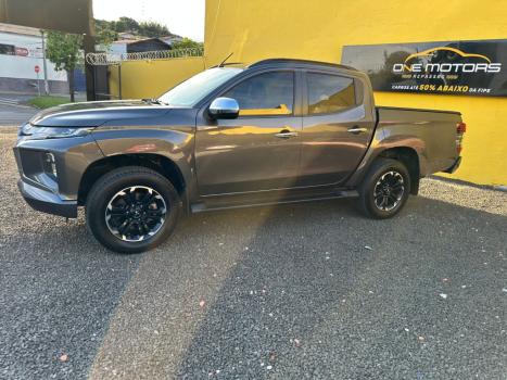 MITSUBISHI L 200 Triton 2.4 16V SPORT HPE 4X4 CABINE DUPLA TURBO DIESEL AUTOMTICO, Foto 8