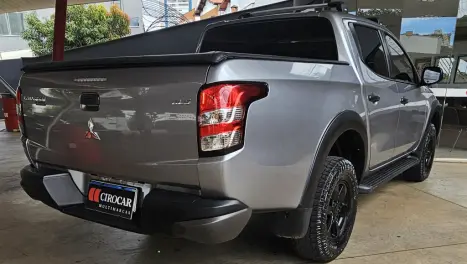 MITSUBISHI L 200 Triton 2.4 16V FLEX GLX 4X4 OUTDOOR CABINE DUPLA, Foto 7