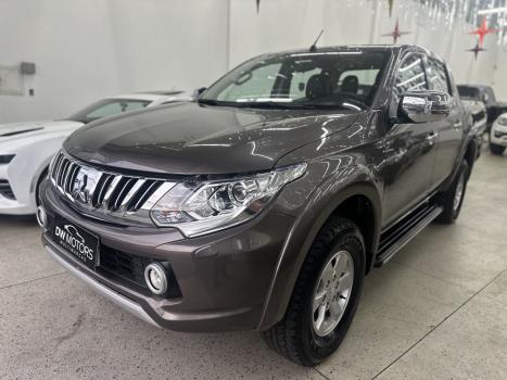 MITSUBISHI L 200 Triton 2.4 16V SPORT HPE TOP 4X4 CABINE DUPLA TURBO DIESEL AUTOMTICO, Foto 3
