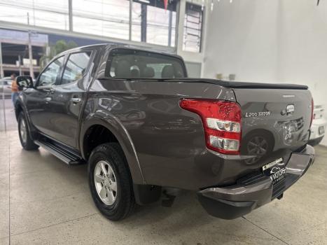 MITSUBISHI L 200 Triton 2.4 16V SPORT HPE TOP 4X4 CABINE DUPLA TURBO DIESEL AUTOMTICO, Foto 9