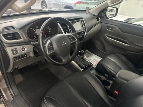 MITSUBISHI L 200 Triton 2.4 16V SPORT HPE TOP 4X4 CABINE DUPLA TURBO DIESEL AUTOMTICO, Foto 25