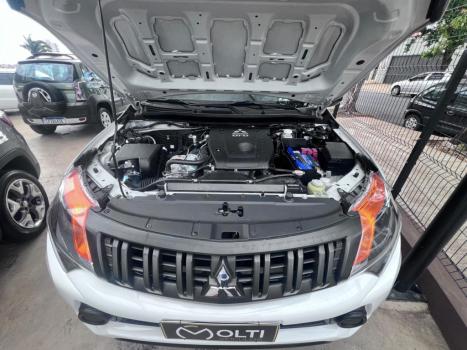 MITSUBISHI L 200 Triton 2.4 16V SPORT GL CABINE DUPLA TURBO DIESEL, Foto 6