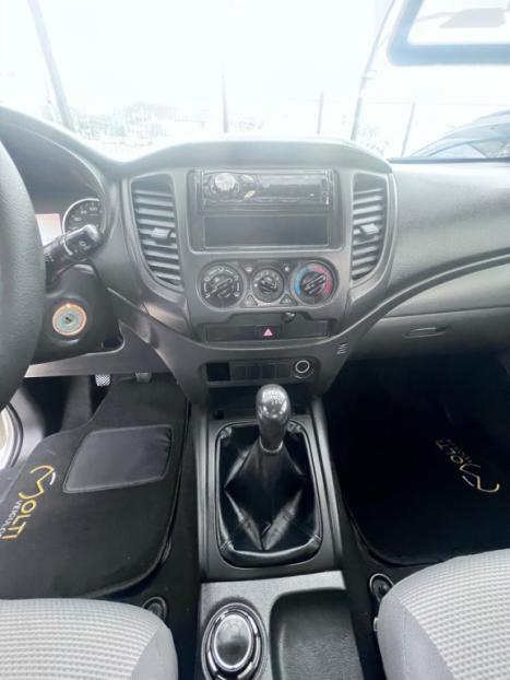 MITSUBISHI L 200 Triton 2.4 16V SPORT GL CABINE DUPLA TURBO DIESEL, Foto 8