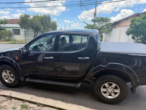 MITSUBISHI L 200 Triton 3.2 16V HPE 4X4 CABINE DUPLA TURBO DIESEL INTERCOOLER AUTOMTICO, Foto 3
