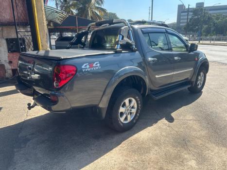 MITSUBISHI L 200 Triton 3.5 V6 HPE 4X4 FLEX CABINE DUPLA AUTOMTICO, Foto 4