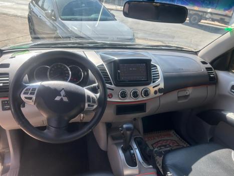 MITSUBISHI L 200 Triton 3.5 V6 HPE 4X4 FLEX CABINE DUPLA AUTOMTICO, Foto 7