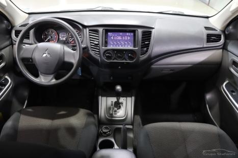 MITSUBISHI L 200 Triton 2.4 16V SPORT GLS CABINE DUPLA TURBO DIESEL AUTOMTICO, Foto 6