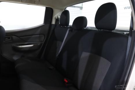 MITSUBISHI L 200 Triton 2.4 16V SPORT GLS CABINE DUPLA TURBO DIESEL AUTOMTICO, Foto 8
