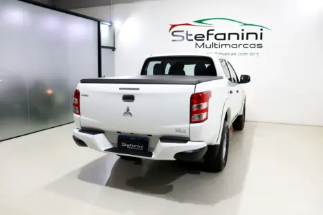 MITSUBISHI L 200 Triton 2.4 16V SPORT GLS CABINE DUPLA TURBO DIESEL AUTOMTICO, Foto 11