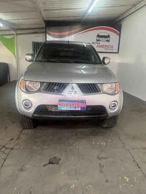 MITSUBISHI L 200 Triton 3.2 16V HPE 4X4 CABINE DUPLA TURBO DIESEL INTERCOOLER AUTOMTICO, Foto 3