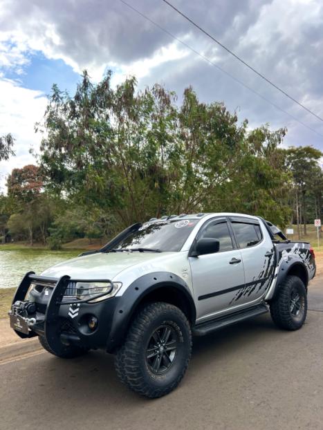MITSUBISHI L 200 Triton 3.5 V6 HPE 4X4 FLEX CABINE DUPLA AUTOMTICO, Foto 6
