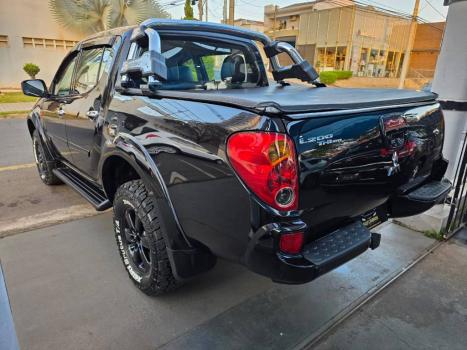 MITSUBISHI L 200 Triton 3.5 V6 HPE 4X4 FLEX CABINE DUPLA AUTOMTICO, Foto 4
