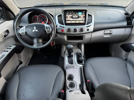 MITSUBISHI L 200 Triton 3.5 V6 HPE 4X4 FLEX CABINE DUPLA AUTOMTICO, Foto 10