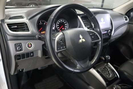 MITSUBISHI L 200 Triton 2.4 16V SPORT HPE TOP 4X4 CABINE DUPLA TURBO DIESEL AUTOMTICO, Foto 4