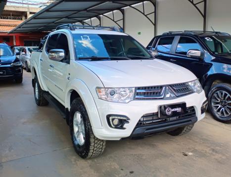 MITSUBISHI L 200 Triton 3.2 16V HPE 4X4 CABINE DUPLA TURBO DIESEL INTERCOOLER AUTOMTICO, Foto 3